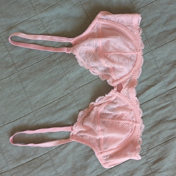 Calvin Klein Other - Calvin Klein pink lace bra